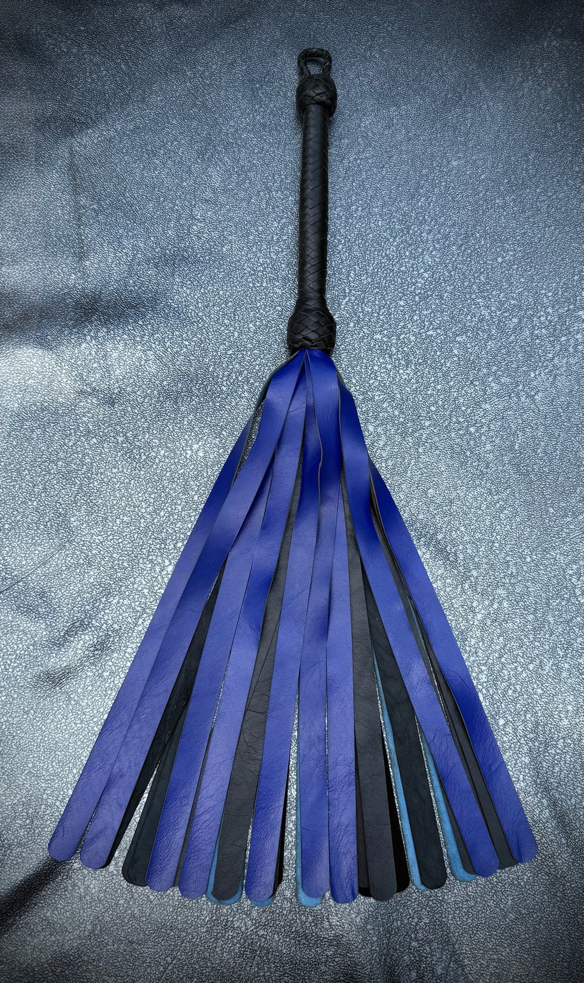 Kangaroo Leather Flogger, Blue, photo 2 of 2