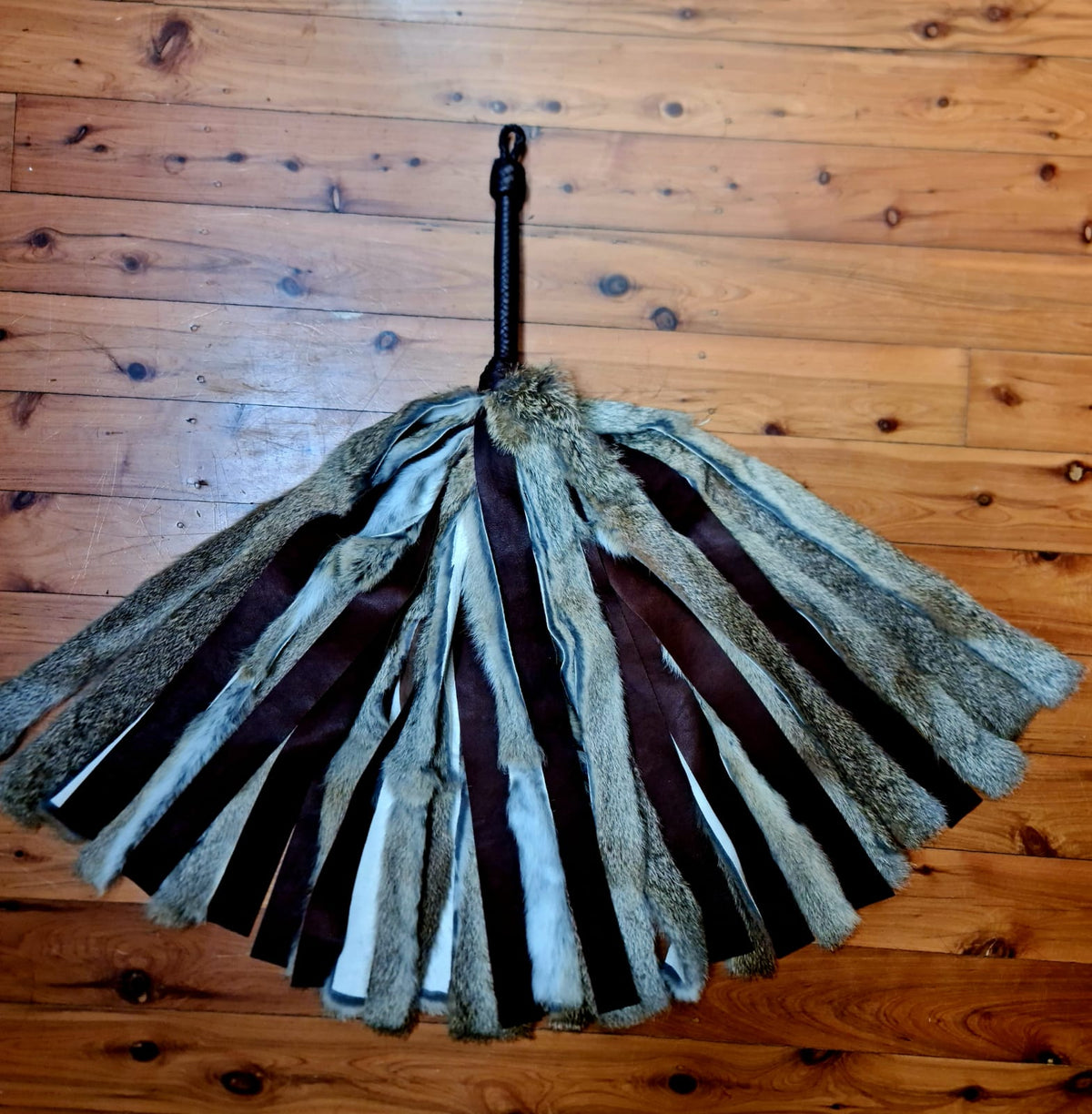 Fluffy K.A.O.S. Flogger, Kangaroo Leather and Rabbit Fur, photo 2 of 5